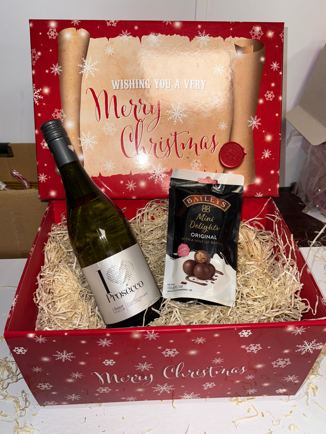 **Indulge in Bliss with Our I Love Prosecco & Baileys Chocolate Gift Pack!**