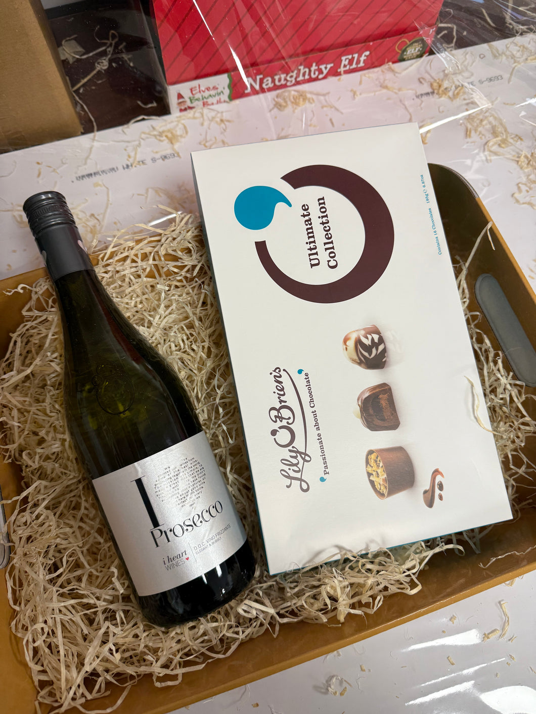 *Celebrate in Style with Our I Love Prosecco & Lilly O’Brien Chocolate Gift Pack!**